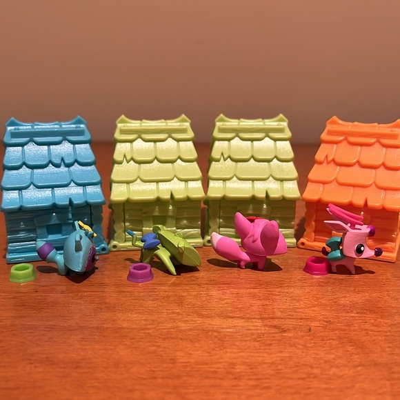 Animal Jam Adopt a Pet (Lot of 4) - Picture 5 of 5